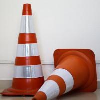 CONE EM PVC REFLETIVO